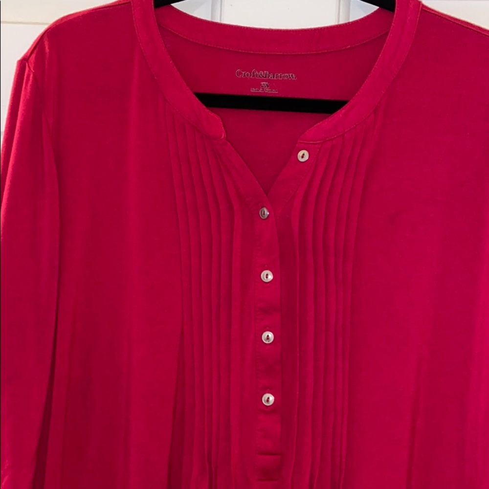 😊FREE😊With $20 Purchase - button down top or tunic - Plus Sized - Picture 2 of 4